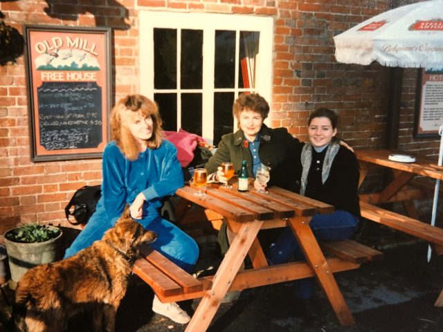 Sheila Finneran w/ sister, Chris, niece Kath, & dog, Lady, 1995